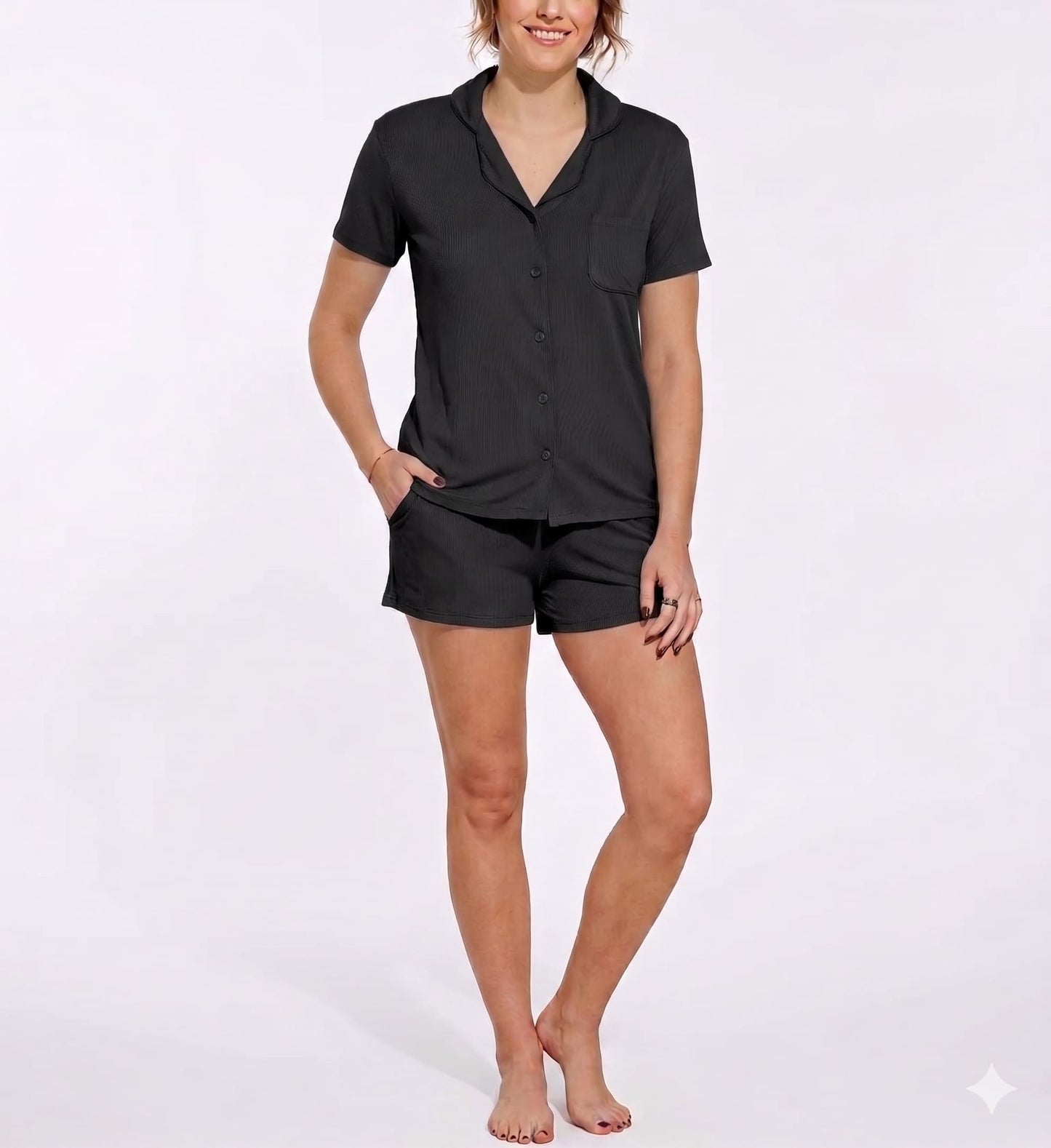 Women's Ribbed Shorts With Pockets